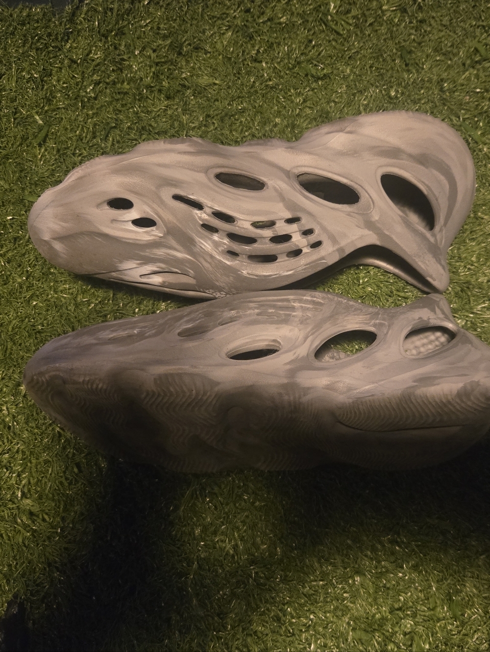 Foam Runner - Picture 3 of 5